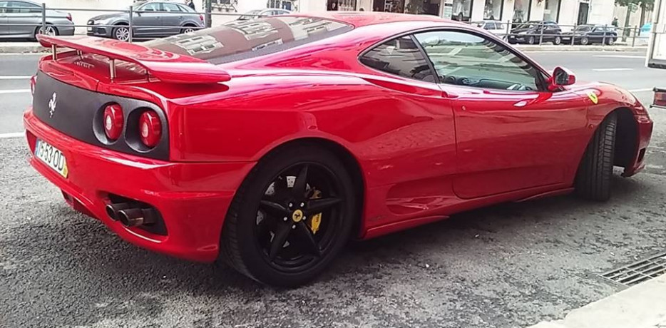 Volta de Ferrari no Autódromo de Braga!